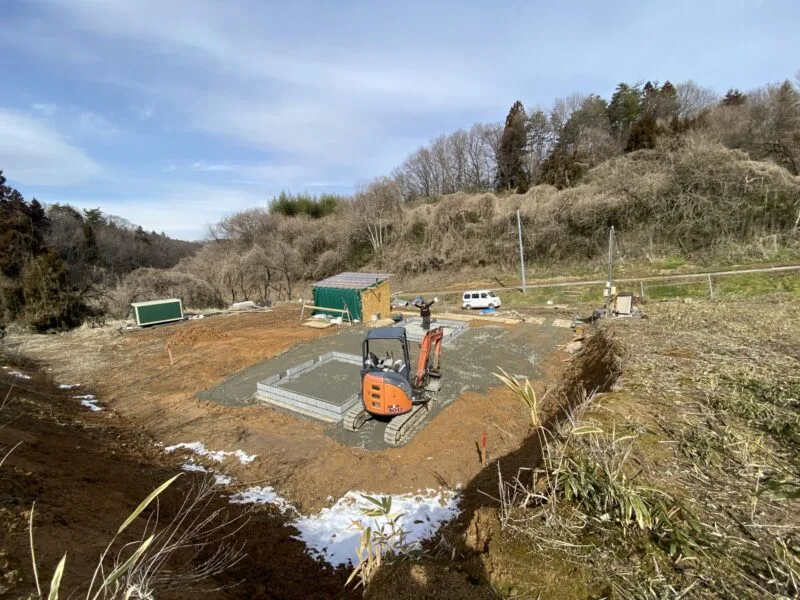 事務所、カフェの建設が始まりました。 掲載画像